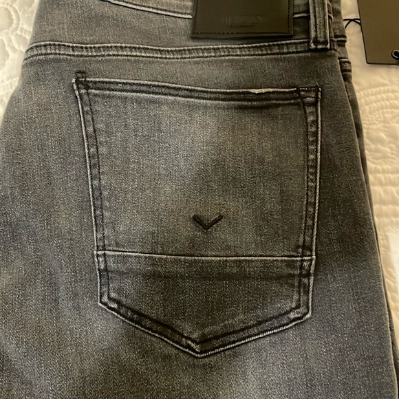 Never worn pair of Hudson Los Angeles designer jeans. - Picture 3 of 9